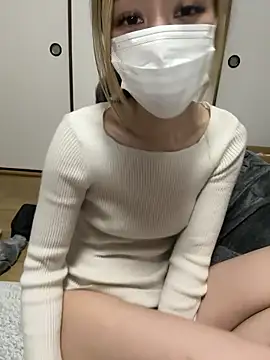 Snapshot of yui__yuichan chatting on February 17, 2026, 1:52 pm yui yuichan online show from February 17, 2026, 1:52 pm