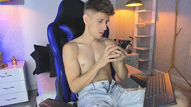 Snapshot of Jasper__jones chatting on February 24, 2026, 2:07 pm Jasper jones online show from February 24, 2026, 2:07 pm