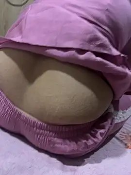 Indian coupl1122 online show from April 15, 2026, 5:35 am