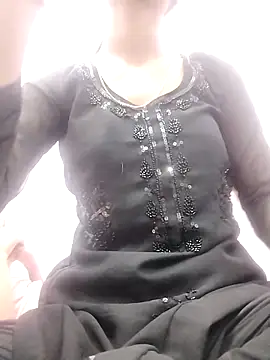 Snapshot of Noor-09- chatting on February 23, 2026, 10:27 am Noor-09- online show from February 23, 2026, 10:27 am