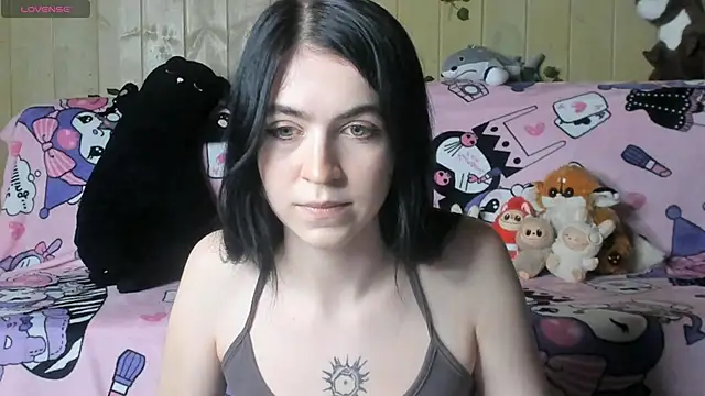 reze daisies online show from March 28, 2026, 7:26 pm