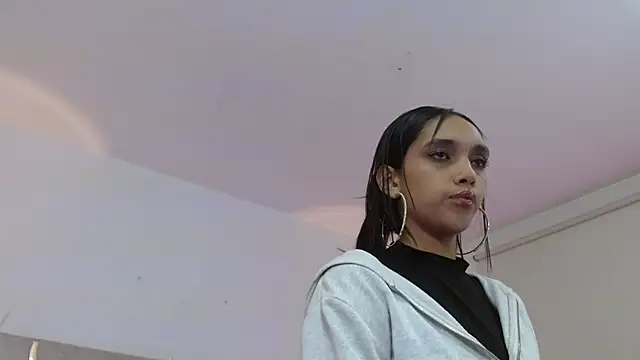 Snapshot of TINY_TAY chatting on February 15, 2026, 12:37 pm TINY TAY online show from February 15, 2026, 12:37 pm