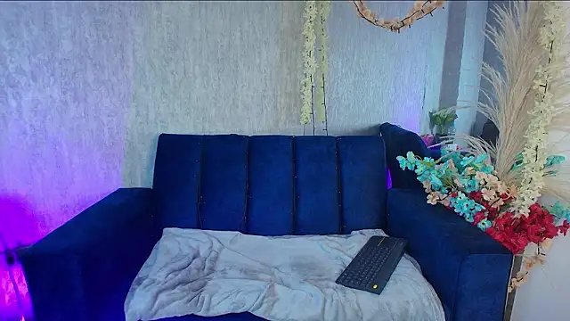 Snapshot of ValerySilva chatting on March 16, 2026, 8:18 am ValerySilva online show from March 16, 2026, 8:18 am