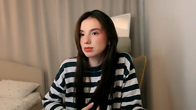 ssandralovin online show from February 25, 2026, 7:47 pm