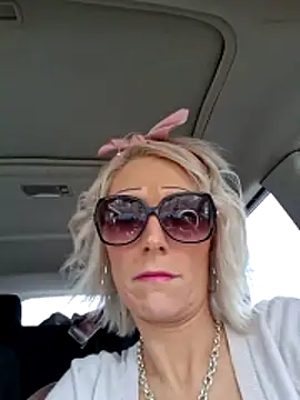 Snapshot of BeautifulFire23 chatting on April 23, 2026, 4:08 pm BeautifulFire23 online show from April 23, 2026, 4:08 pm