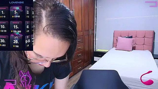 Snapshot of SalomeMorganX chatting on February 3, 2026, 12:10 pm SalomeMorganX online show from February 3, 2026, 12:10 pm