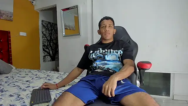 Snapshot of ricky_spensar23cm_ chatting on March 6, 2026, 2:06 am ricky spensar23cm online show from March 6, 2026, 2:06 am