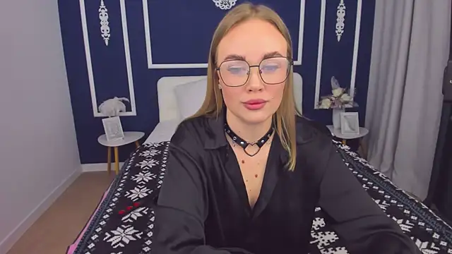 AnnaWillowX online show from February 28, 2026, 1:33 pm