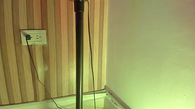 Melanie  Evans online show from April 2, 2026, 10:55 am