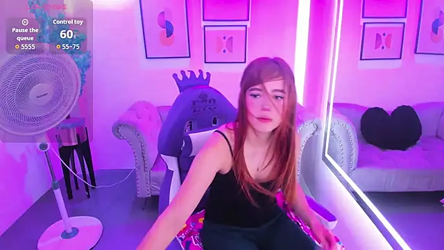 Snapshot of Victoria__doll chatting on March 5, 2026, 12:35 pm Victoria doll online show from March 5, 2026, 12:35 pm