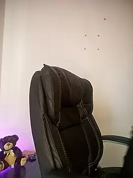 Snapshot of _aish_a chatting on February 12, 2026, 10:20 pm aish a online show from February 12, 2026, 10:20 pm