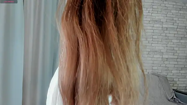 Snapshot of calystria chatting on March 15, 2026, 7:59 am calystria online show from March 15, 2026, 7:59 am