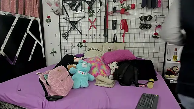 Snapshot of playful-girls chatting on February 26, 2026, 1:22 pm playful-girls online show from February 26, 2026, 1:22 pm