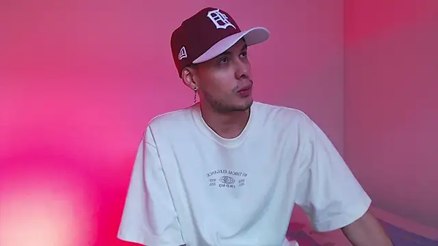 Snapshot of Vlad__night chatting on February 8, 2026, 1:09 pm Vlad night online show from February 8, 2026, 1:09 pm