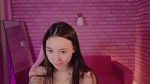 Snapshot of Nicole_Brownie chatting on February 21, 2026, 3:41 am Nicole Brownie online show from February 21, 2026, 3:41 am