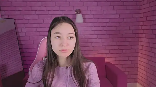 Snapshot of Nicole_Brownie chatting on April 18, 2026, 1:08 am Nicole Brownie online show from April 18, 2026, 1:08 am