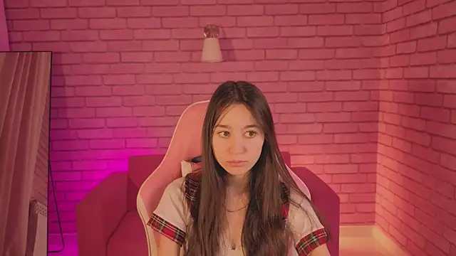 Snapshot of Nicole_Brownie chatting on February 14, 2026, 1:17 am Nicole Brownie online show from February 14, 2026, 1:17 am