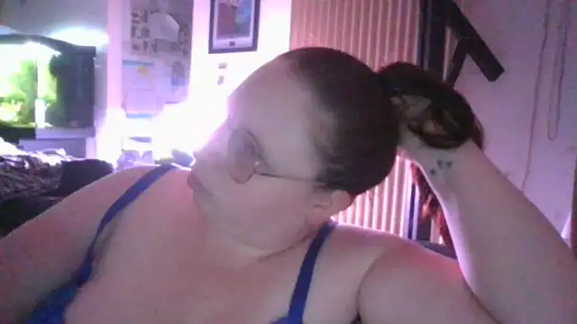 Snapshot of Sarahtjeuh_ chatting on May 8, 2026, 7:28 pm Sarahtjeuh online show from May 8, 2026, 7:28 pm