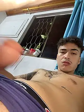Snapshot of vanilla_Kush chatting on June 23, 2026, 5:16 am vanilla Kush online show from June 23, 2026, 5:16 am