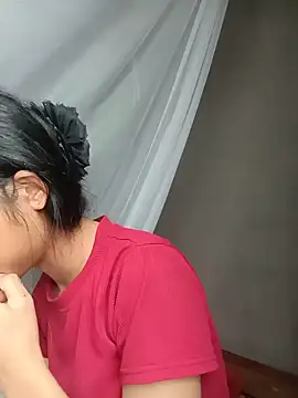 Snapshot of Hoa-tuylip chatting on May 20, 2026, 1:35 am Hoa-tuylip online show from May 20, 2026, 1:35 am