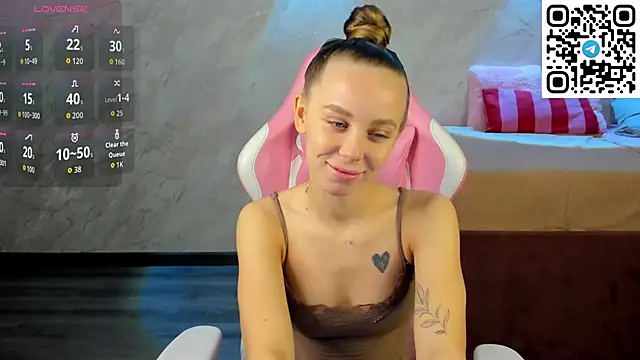 Tesssa Young online show from February 7, 2026, 12:51 am