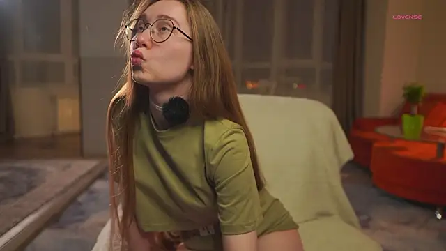 SharaNewbern online show from March 7, 2026, 3:06 pm