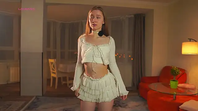 SharaNewbern online show from March 9, 2026, 2:42 pm