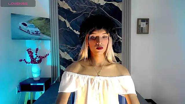 Samantha Ortega  online show from April 8, 2026, 7:21 am