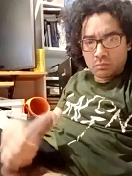 Snapshot of Batou1683 chatting on February 19, 2026, 12:51 am Batou1683 online show from February 19, 2026, 12:51 am