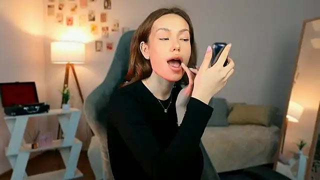 Snapshot of nexorine chatting on March 26, 2026, 1:31 pm nexorine online show from March 26, 2026, 1:31 pm