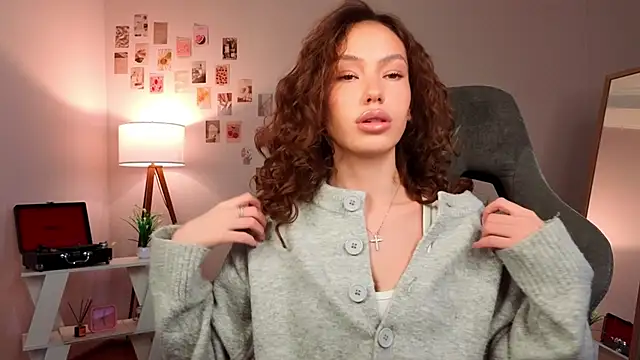 Snapshot of nexorine chatting on February 7, 2026, 11:40 am nexorine online show from February 7, 2026, 11:40 am