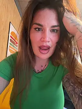 TattooGirlAlia online show from December 19, 2025, 1:02 pm