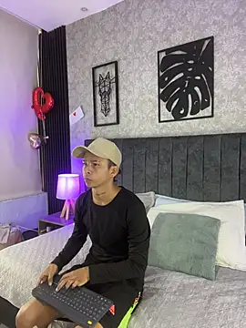 Snapshot of bliinkii_and_luka_ chatting on March 27, 2026, 1:23 pm bliinkii and luka online show from March 27, 2026, 1:23 pm