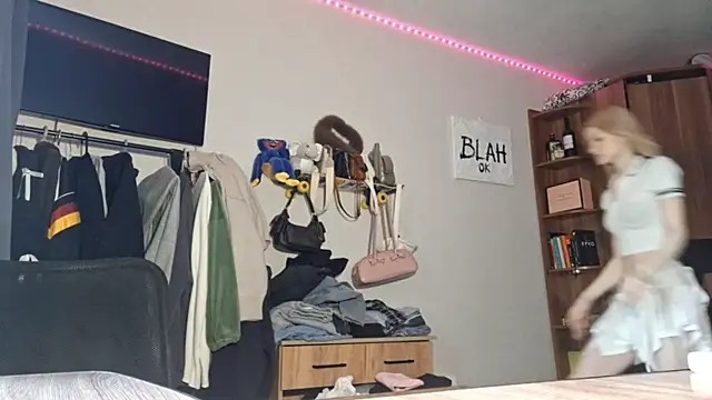 Snapshot of ChongTreece chatting on February 6, 2026, 5:14 am ChongTreece online show from February 6, 2026, 5:14 am