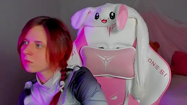 FreyaVey online show from February 26, 2026, 5:29 am