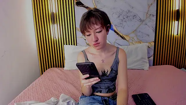 Snapshot of noha_ns chatting on February 10, 2026, 9:58 pm noha ns online show from February 10, 2026, 9:58 pm