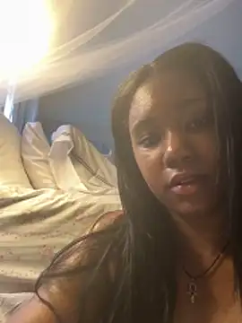 Snapshot of Ebonythroat777 chatting on May 14, 2026, 12:18 am Ebonythroat777 online show from May 14, 2026, 12:18 am
