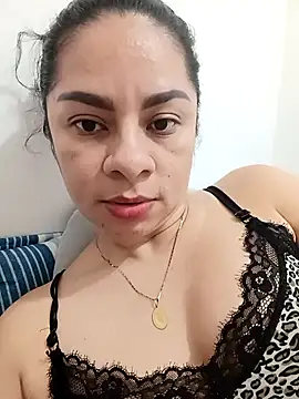 luna pinky online show from February 8, 2026, 6:38 pm