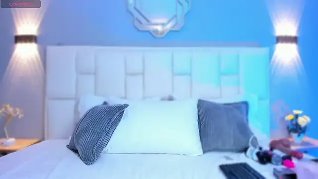 Snapshot of KataThonpson chatting on March 3, 2026, 4:30 am KataThonpson online show from March 3, 2026, 4:30 am