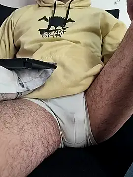 hairyandbigmann online show from March 5, 2026, 6:15 pm