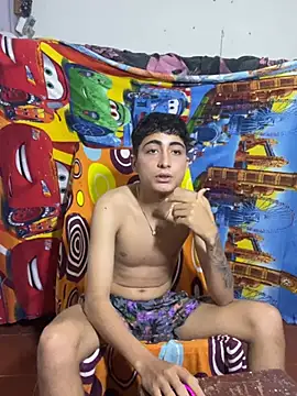 Snapshot of MichaelMiller20261 chatting on February 13, 2026, 12:32 am MichaelMiller20261 online show from February 13, 2026, 12:32 am