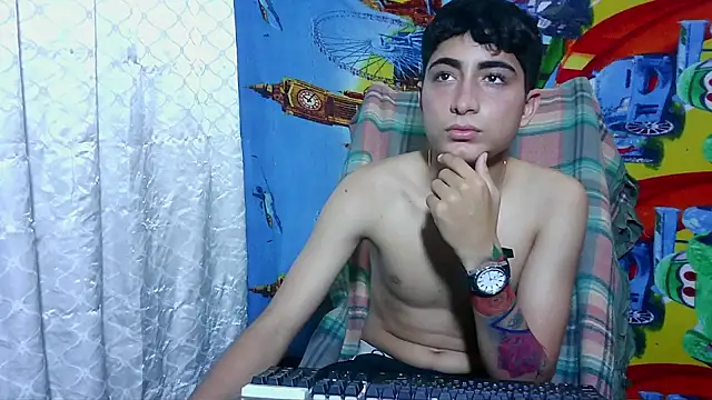 Snapshot of MichaelMiller20261 chatting on February 15, 2026, 4:46 am MichaelMiller20261 online show from February 15, 2026, 4:46 am