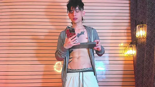 TheBatMansion online show from April 3, 2026, 10:49 pm