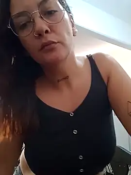 Snapshot of kuramaqueen chatting on February 7, 2026, 9:01 pm kuramaqueen online show from February 7, 2026, 9:01 pm