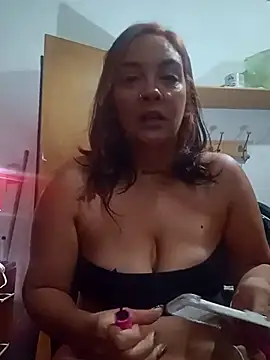 Snapshot of kuramaqueen chatting on April 7, 2026, 4:58 am kuramaqueen online show from April 7, 2026, 4:58 am