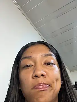 Snapshot of Vinaaly_ chatting on July 23, 2026, 6:59 pm Vinaaly online show from July 23, 2026, 6:59 pm