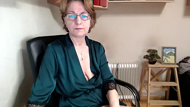 Snapshot of katemodel chatting on April 16, 2026, 6:58 am katemodel online show from April 16, 2026, 6:58 am