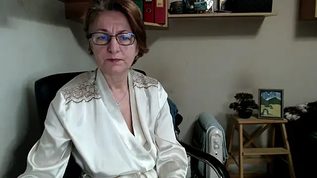 Snapshot of katemodel chatting on April 4, 2026, 6:53 am katemodel online show from April 4, 2026, 6:53 am