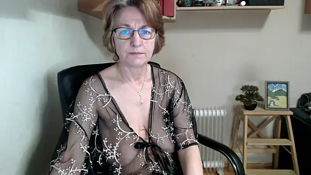 Snapshot of katemodel chatting on April 20, 2026, 7:22 am katemodel online show from April 20, 2026, 7:22 am