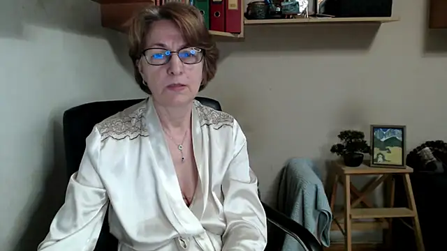 Snapshot of katemodel chatting on April 5, 2026, 8:43 am katemodel online show from April 5, 2026, 8:43 am
